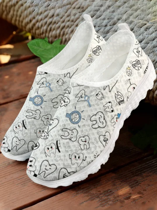 Women Shoes Tennis - 白い漫画風歯柄プリントメッシュ高品質スニーカー、男女兼用、ティーン向けカジュアルファッション、カスタムメイドテニスフラットカップルシューズ